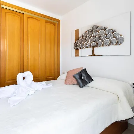 Home2book Vistahermosa Cristianos,pool & Padel Apartment *