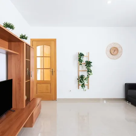 公寓 Home2book Vistahermosa Cristianos,pool & Padel *